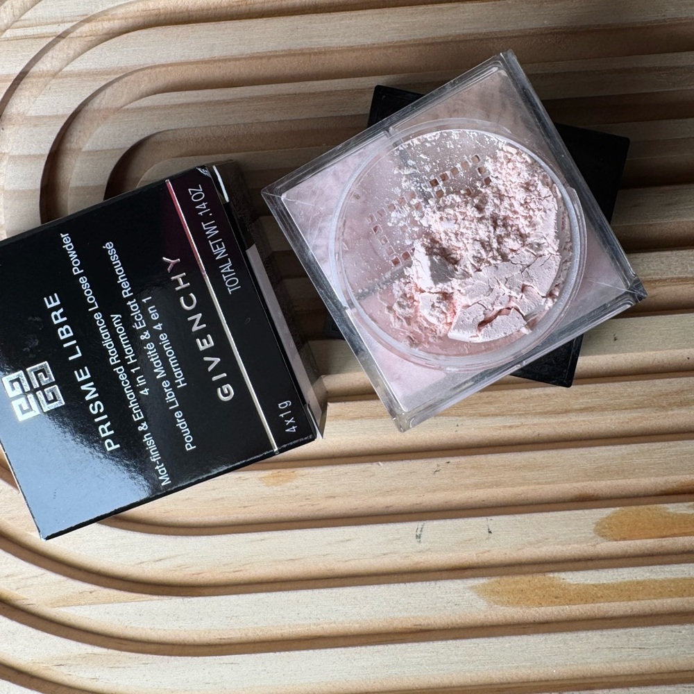 Givenchy Prisme Libre - 3 - VOILE ROSE - Picture 3 of 4